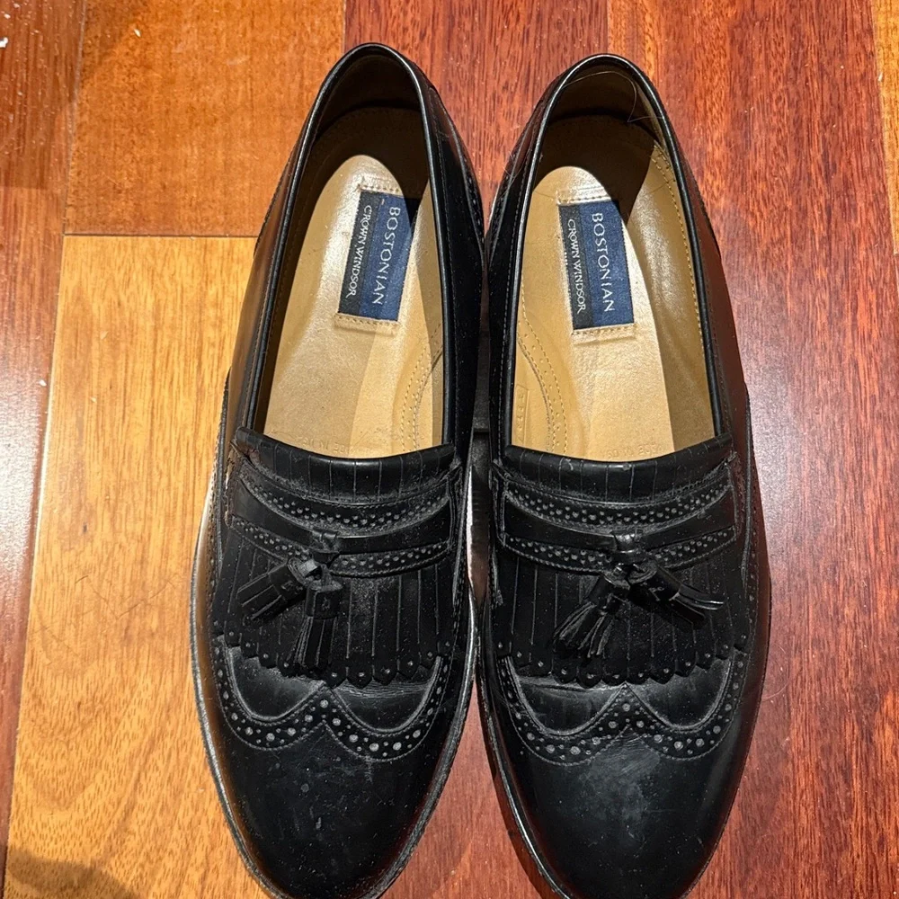 Men's Bostonian Leather Tassel Black Loafer Dress Shoes Slip on  10.5 Shoe Trees